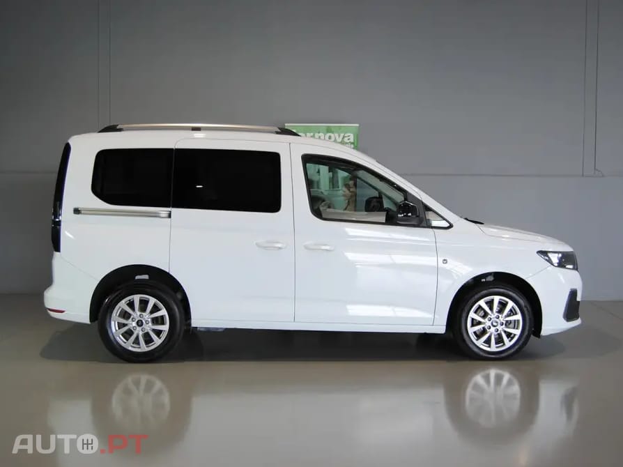 Ford Tourneo 2.0 TDCi Titanium 5 lugares