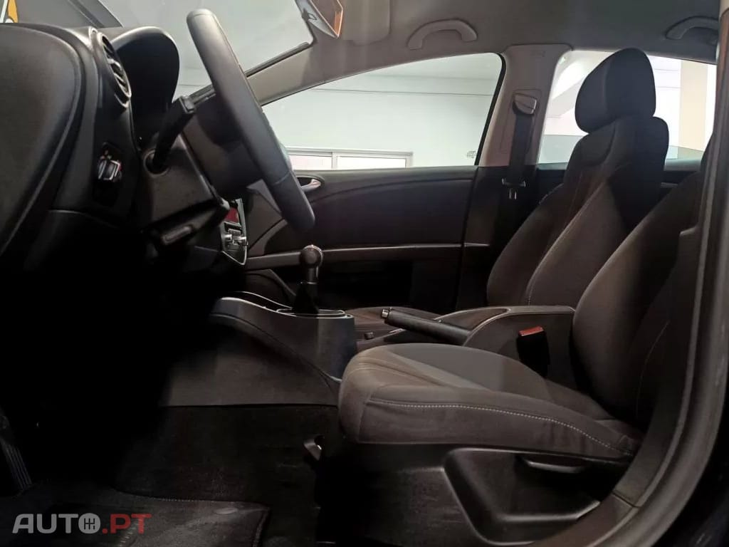Seat Leon 1.6 TDI Reference