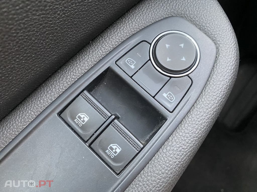 Renault Clio TCe 90 EQUILIBRE