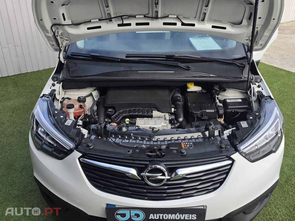 Opel Crossland X 1.2T 120Anos Nacional 1 Dono