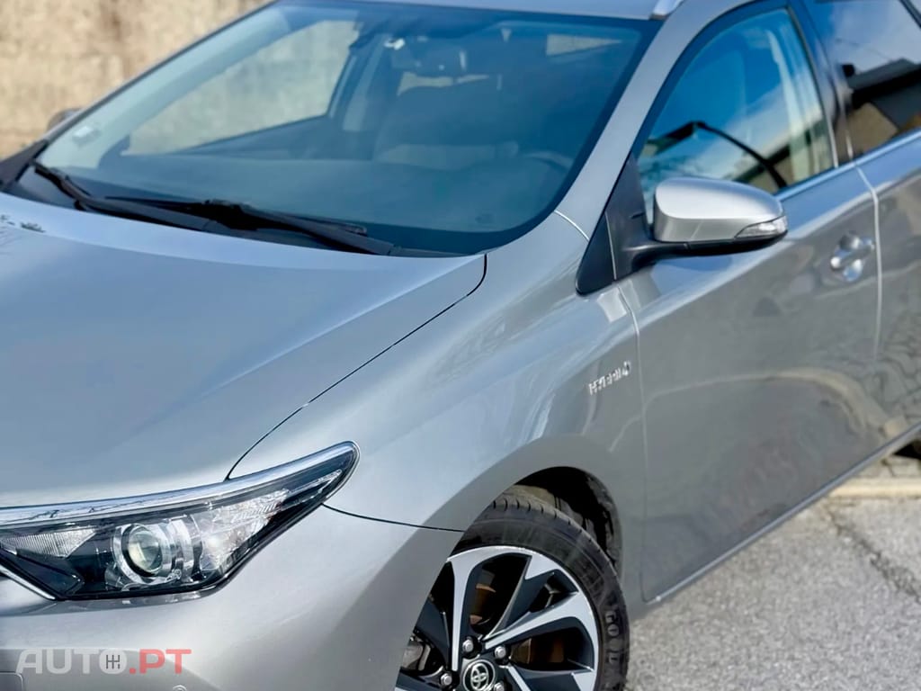 Toyota Auris Touring Sports Confort P. Sports