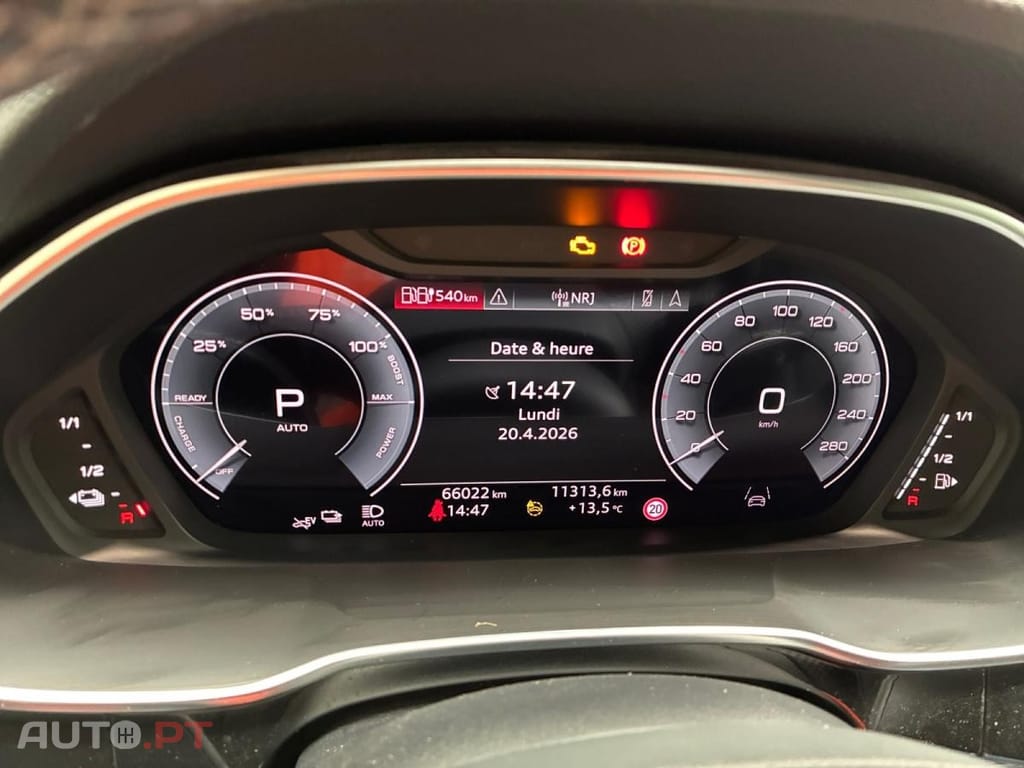 Audi Q3 45 TFSIe S line S tronic