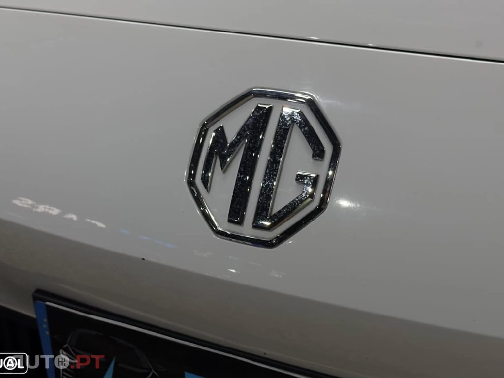 MG MG4 4 Luxury 64 kWh
