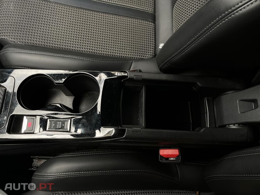 Peugeot 2008 GTLINE 1.5 BlueHdi EAT8