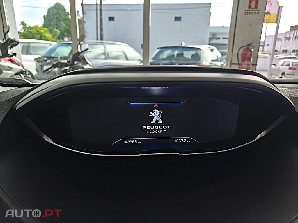 Peugeot 5008 1.5 BlueHDi Allure Pack EAT8