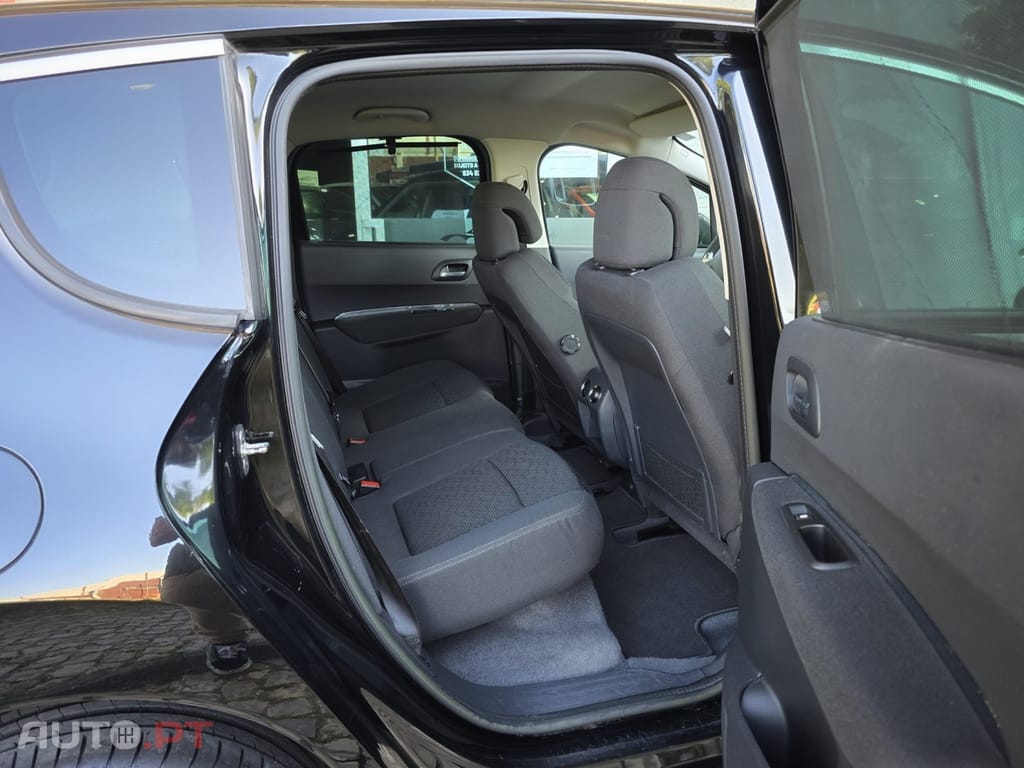 Peugeot 3008 1.6 e-HDi SE Style 2-Tronic