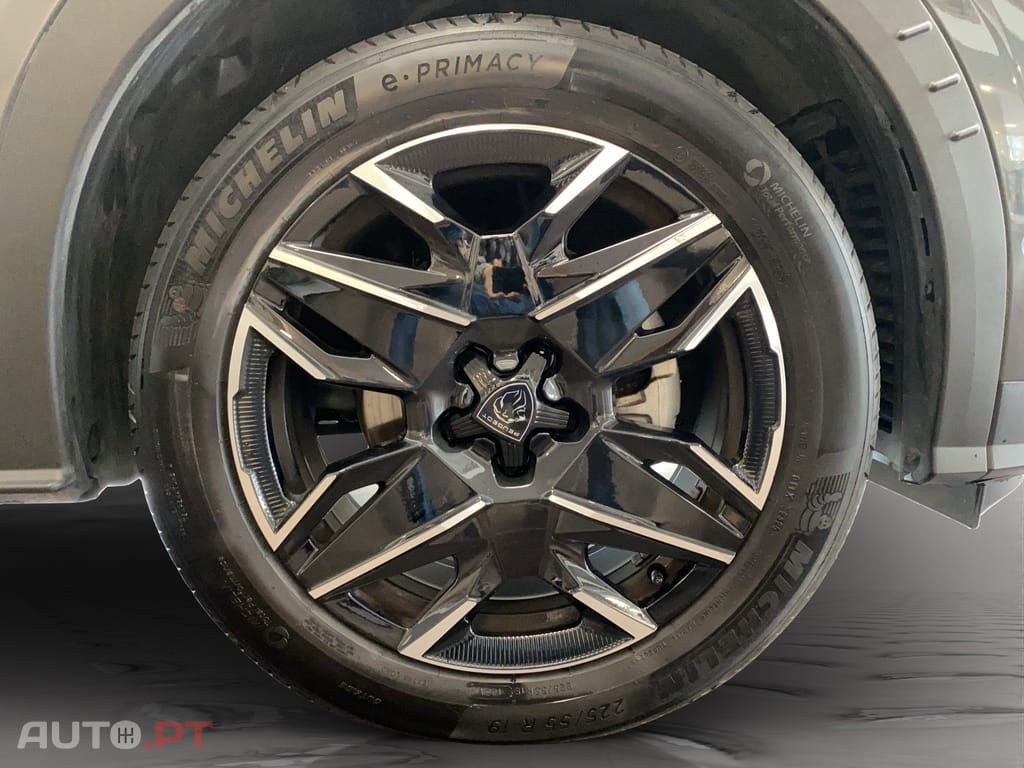 Peugeot 3008 1.2 Hybrid Allure e-DCS6