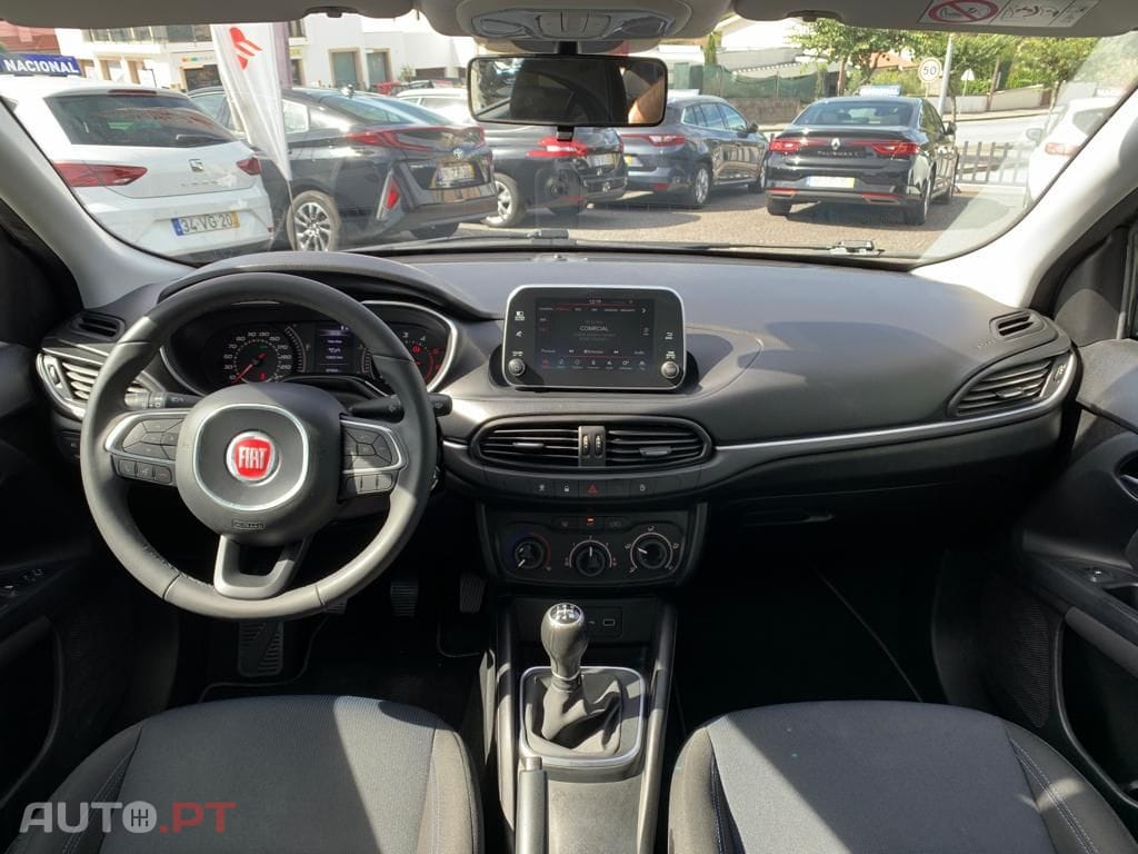 Fiat Tipo 1.3 M-Jet Easy