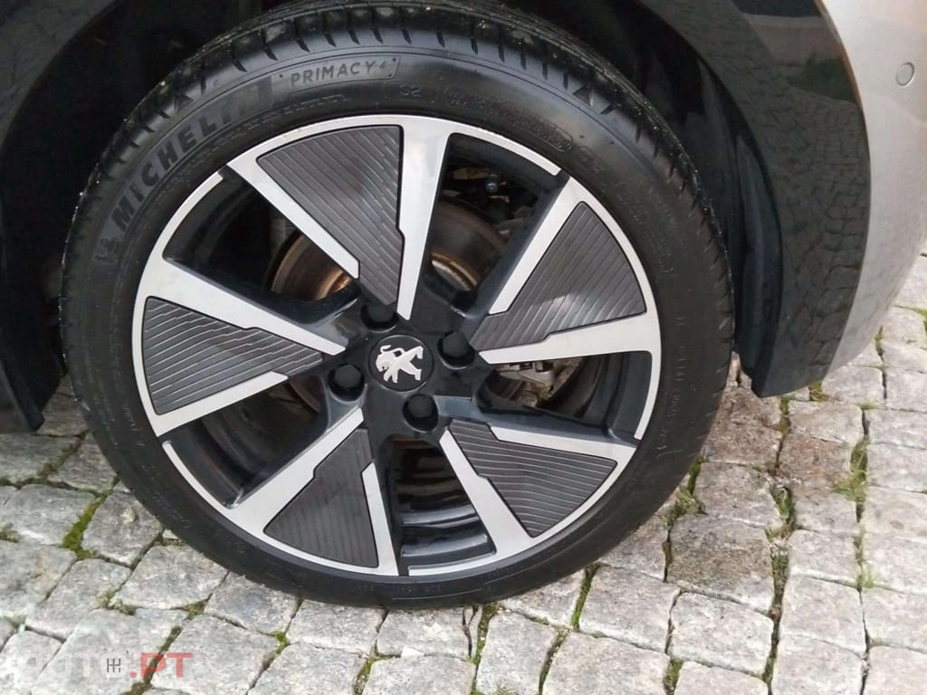 Peugeot E-208 50 kWh GT Pack