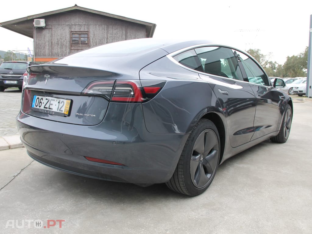 Tesla Model 3 Long-Range Dual Motor AWD
