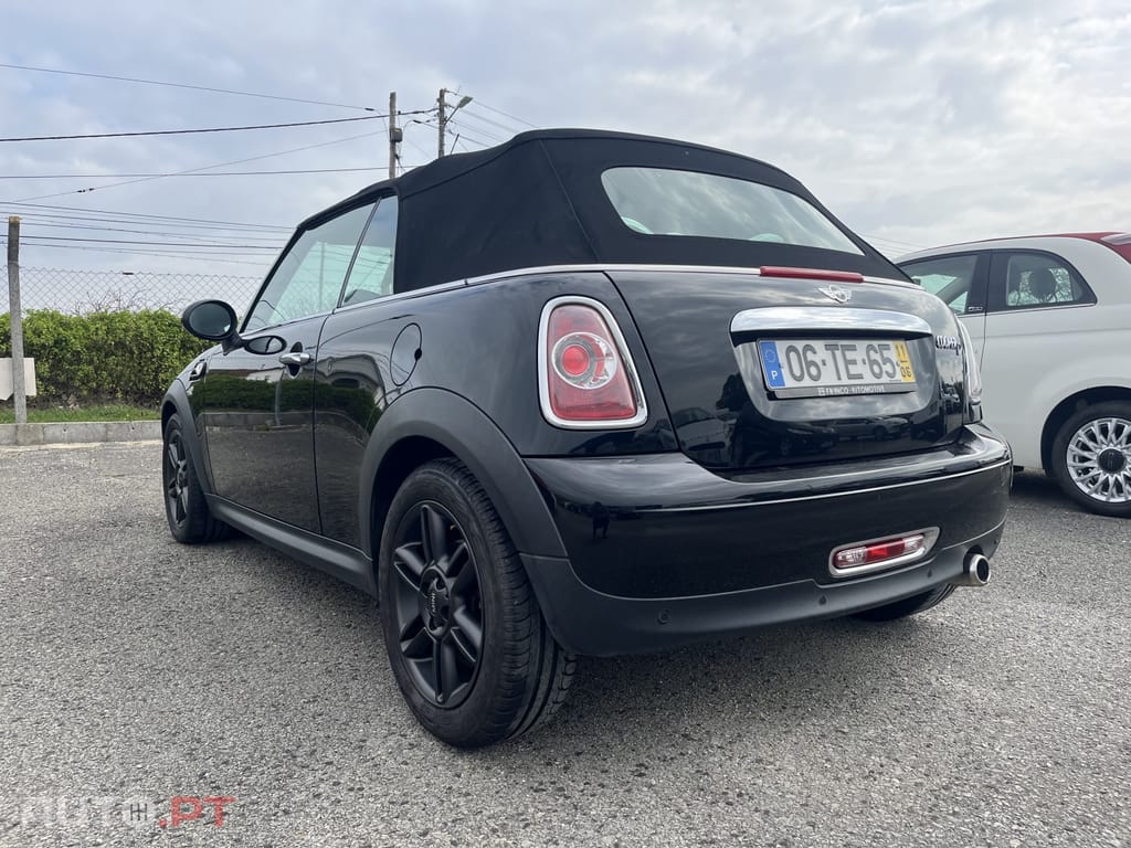 MINI Cooper Cooper D