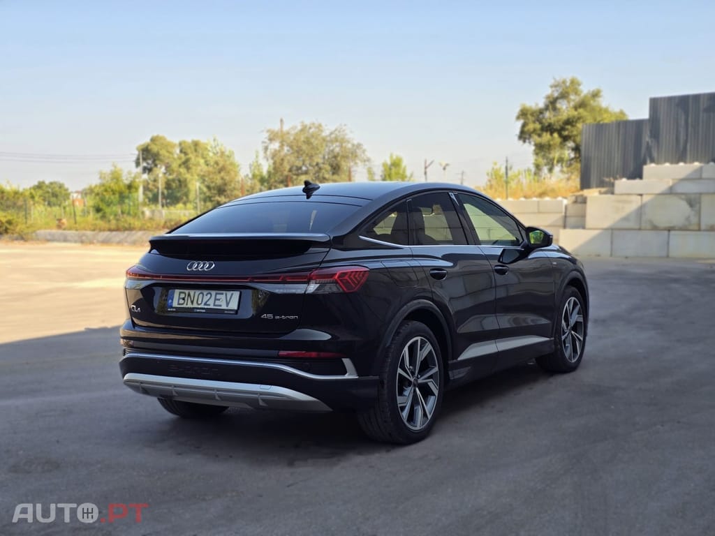 Audi Q4 E-Tron 45 82 kWh SE Business Plus