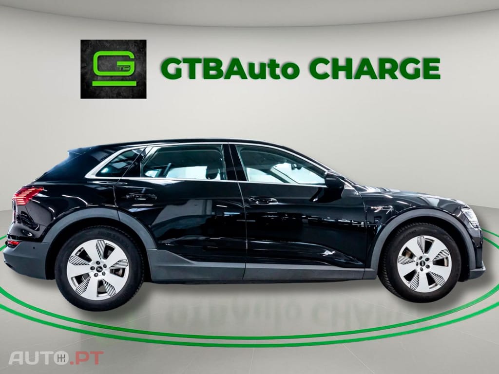 Audi E-Tron I.V.A DEDUTÍVEL  50 QUATTRO KEYLESS