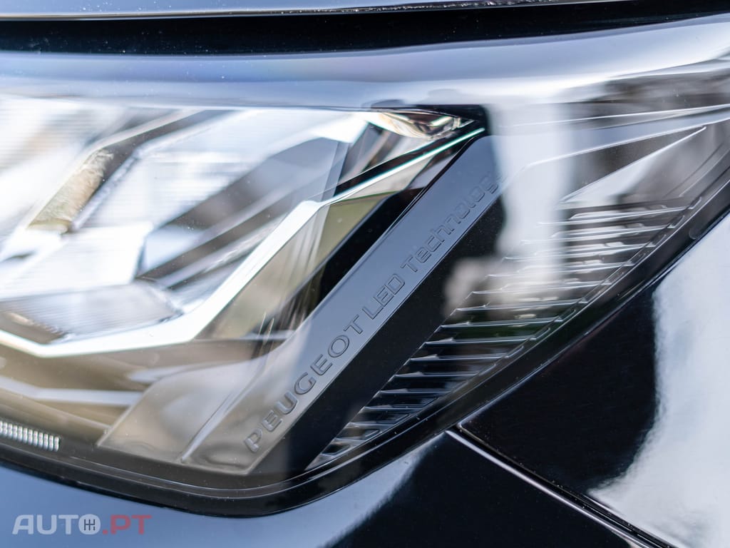 Peugeot 2008 1.2 PureTech Allure Pack