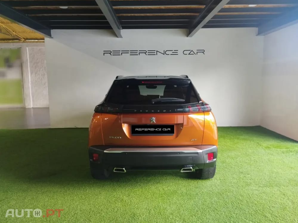Peugeot 2008 1.2 PureTech GT EAT8