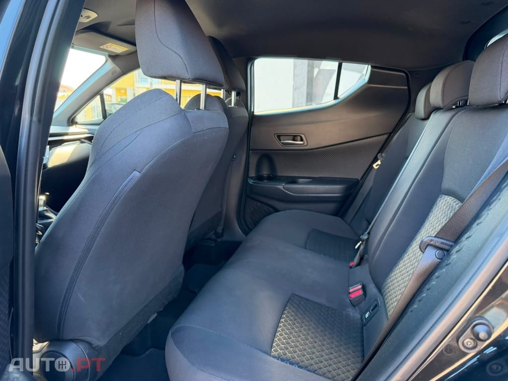 Toyota C-HR 1.8 Hybrid Comfort