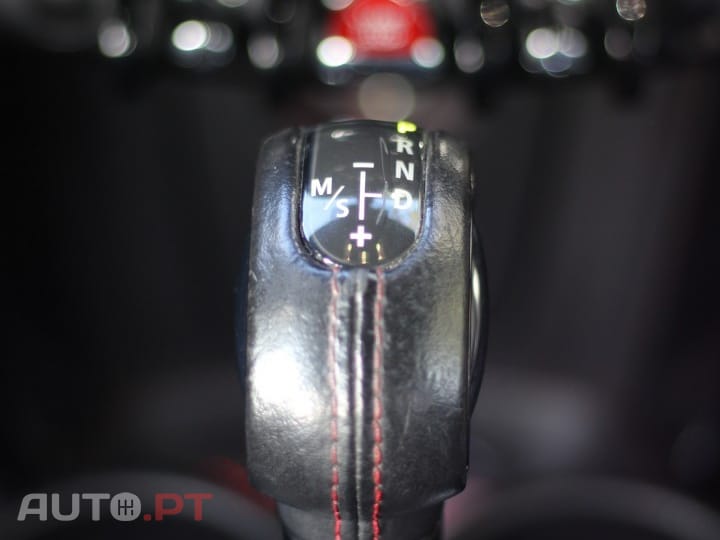 MINI Cooper Cooper SD Auto Desportiva