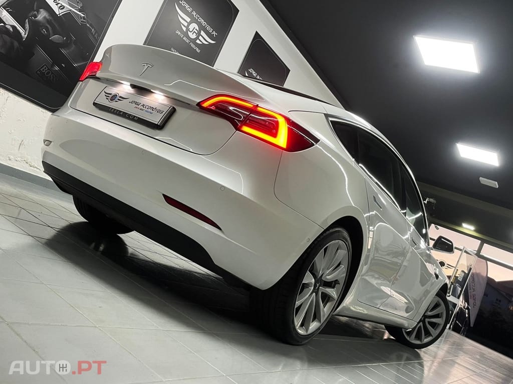 Tesla Model 3 Standard RWD Plus