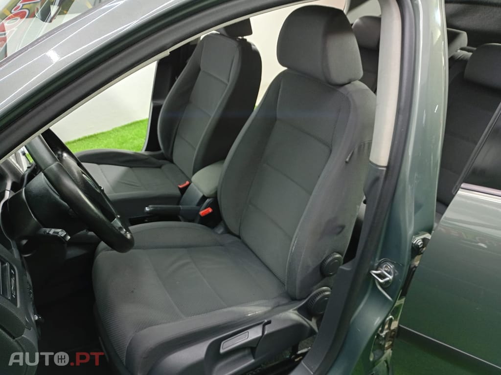 Volkswagen Golf 1.9 TDi 6V Confortline