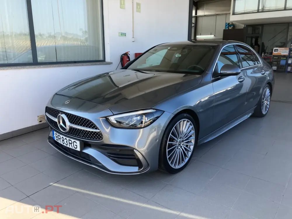 Mercedes-Benz C 180 BERLINA HB+AUTO AMG+360+PELE+J19