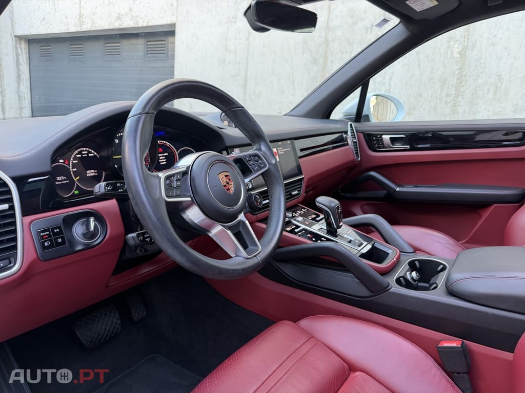 Porsche Cayenne E-Hybrid Platinum Edition