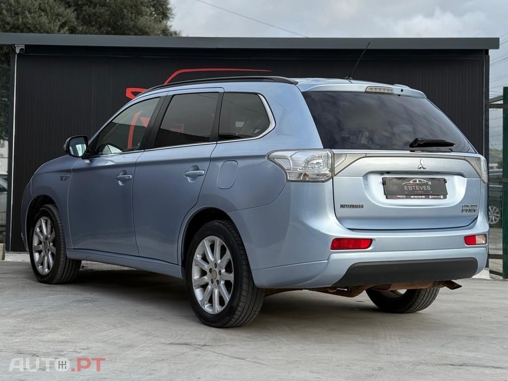 Mitsubishi Outlander 2.0 Instyle
