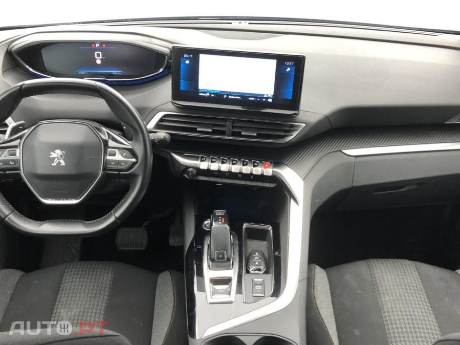 Peugeot 5008 PureTech 130 EAT8 Stop & Start Active Pack