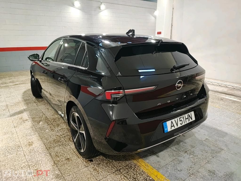 Opel Astra 1.5 D Elegance