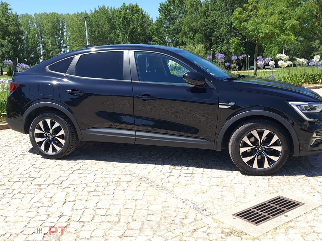 Renault Arkana 1.6 E-Tech Business
