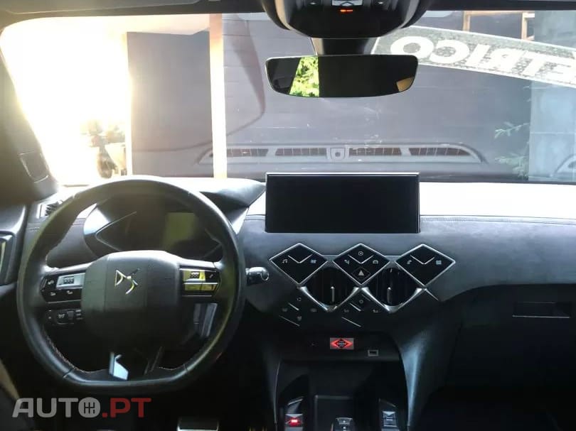 DS DS3 Crossback E-Tense Performance Line