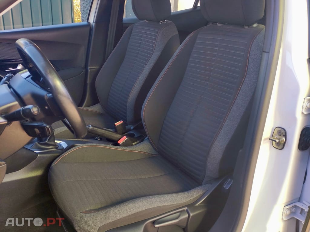 Peugeot 2008 1.5 BlueHDi Active Pack