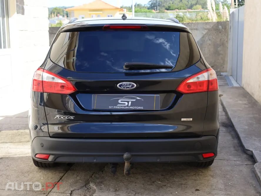 Ford Focus 1.0 EcoBoost S&S Champions Edition