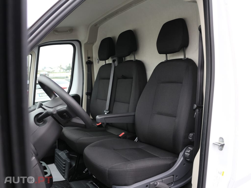 Peugeot Boxer 2.2 BlueHDi 435 L4H2 Pro