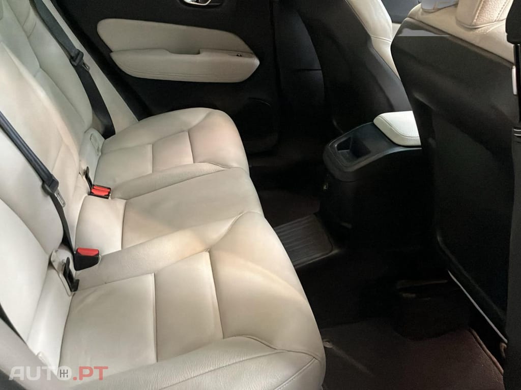 Volvo XC60 2.0 T8 PHEV Inscription AWD