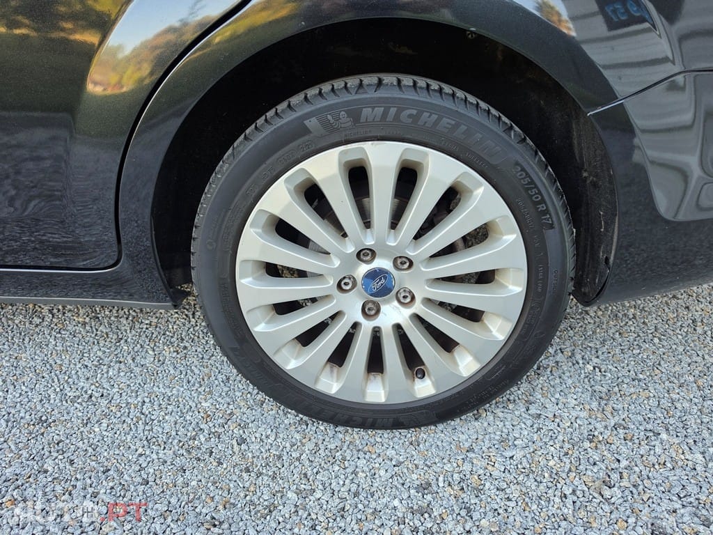 Ford Focus SW 1.6 TDCi Ghia — fotografia 6
