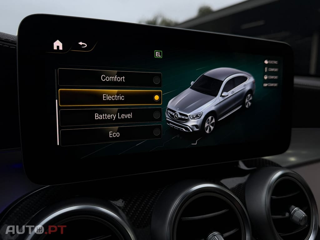 Mercedes-Benz GLC 300 e Coupé 4Matic