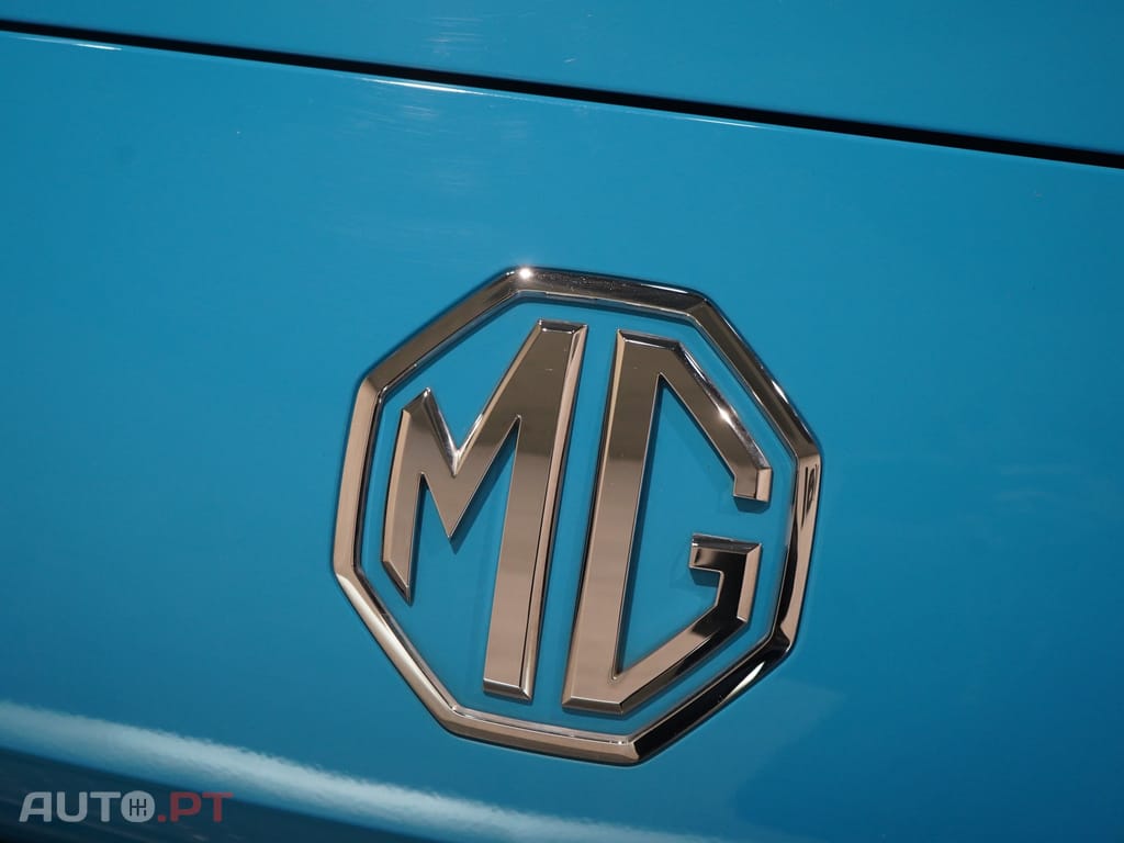 MG MG4 64 kWh Luxury