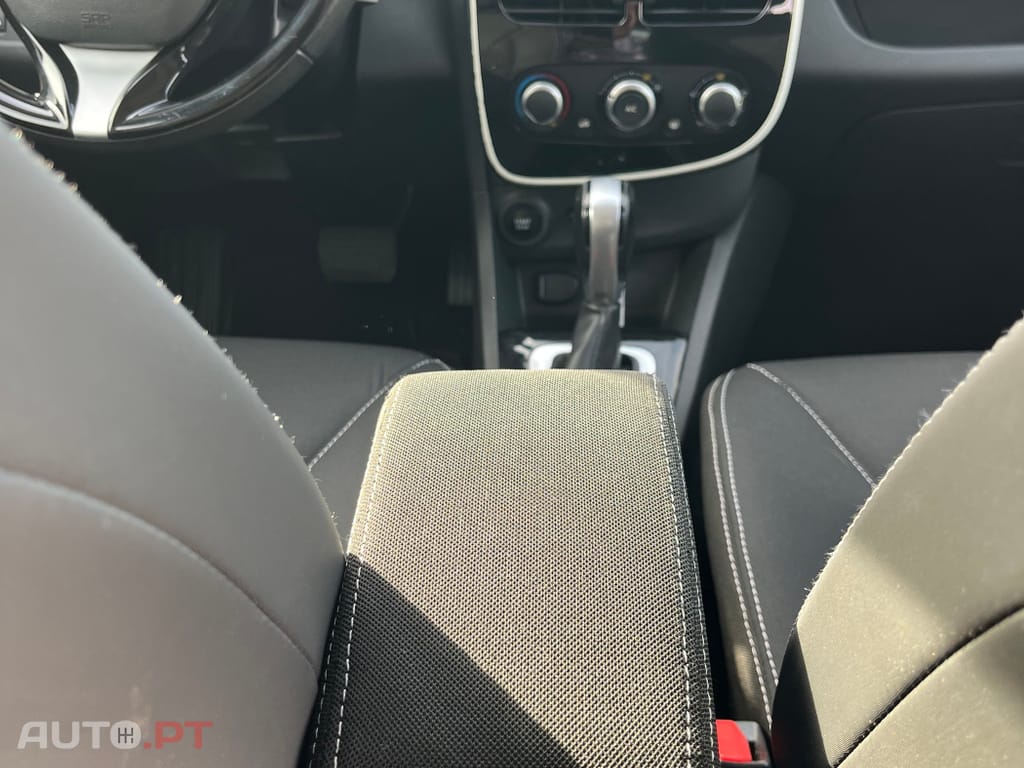 Renault Clio Sport Tourer 1.5 dCi Dynamique S EDC