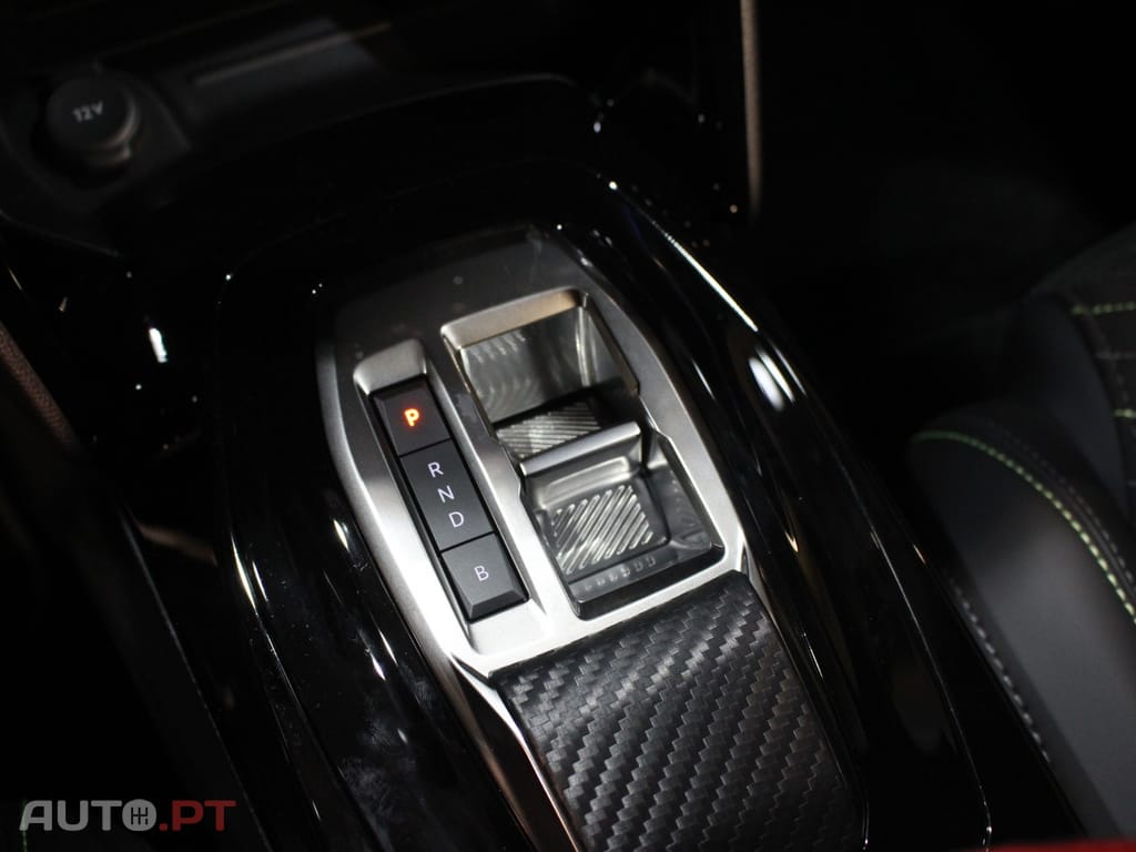 Peugeot E-2008 50 kWh GT