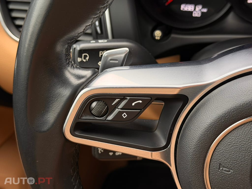 Porsche Macan PDK