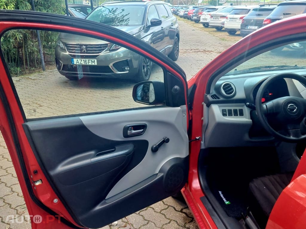 Nissan Pixo 1.0 acenta