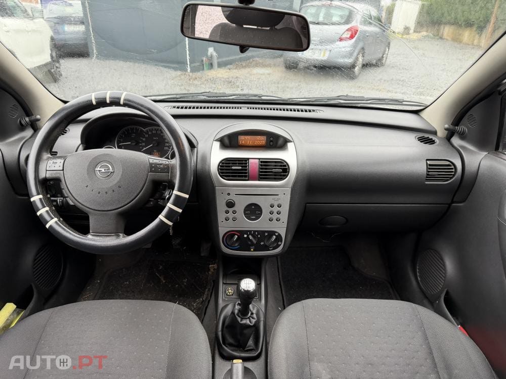 Opel Corsa 1.2 16V Enjoy