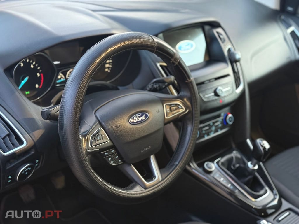 Ford Focus SW Titanium