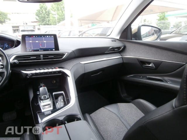 Peugeot 3008 1.6 BlueHDi Allure EAT6 J18
