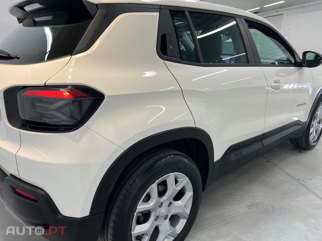 Jeep Avenger 1.2 GSE T3 Altitude