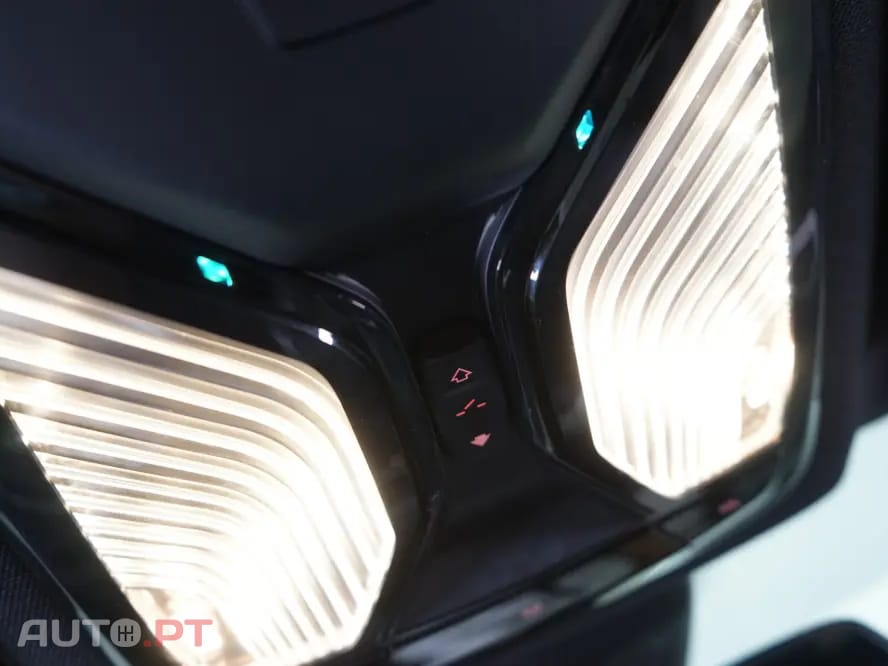 BMW 330 e iPerformance Sport Line