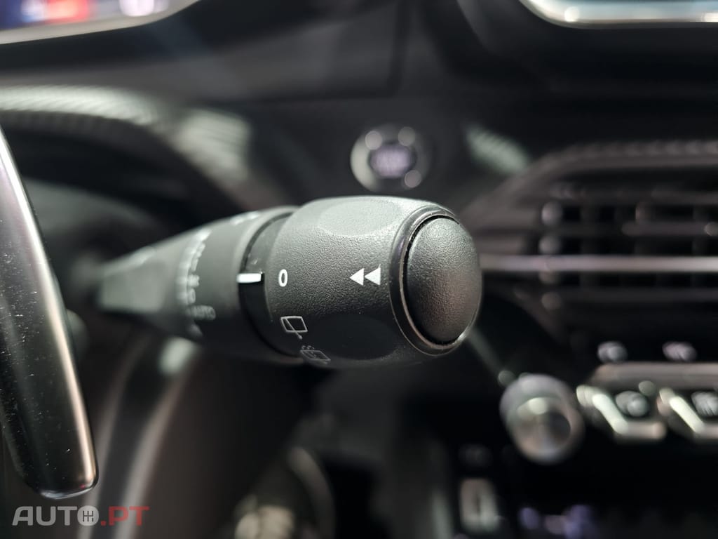 Peugeot 2008 1.5 BlueHDi Active Pack EAT8