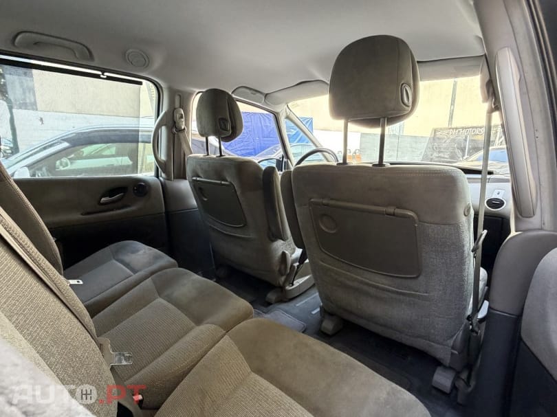 Renault Grand Espace 2.2 dCi Initiale 7L