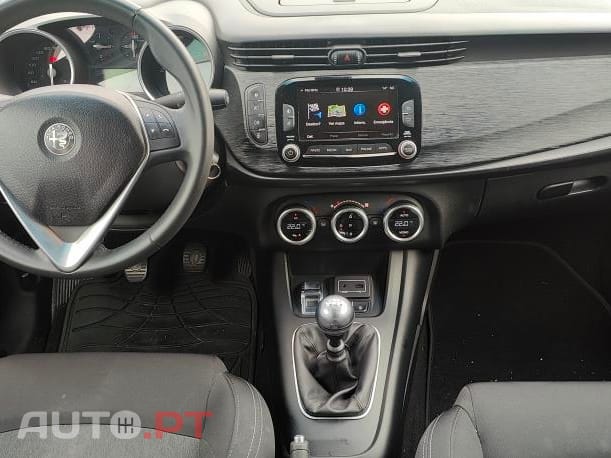 Alfa Romeo Giulietta 1.6 JTDM-2 Sport 120cv / 185€ mês