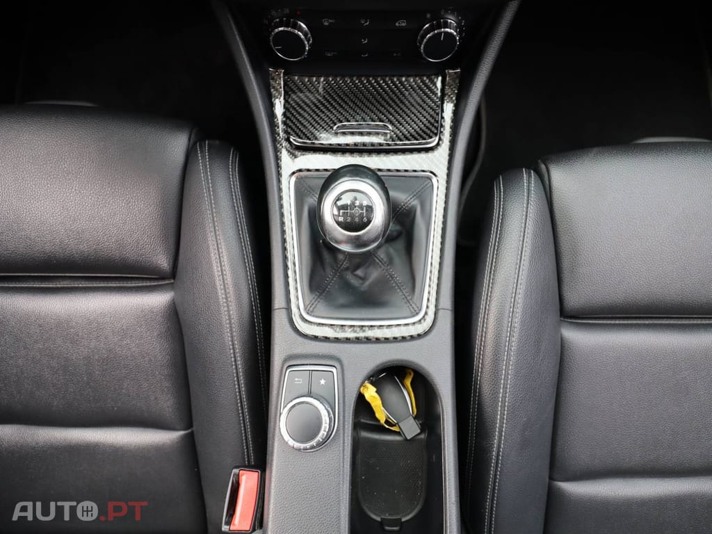 Mercedes-Benz CLA 180 d Shooting Brake
